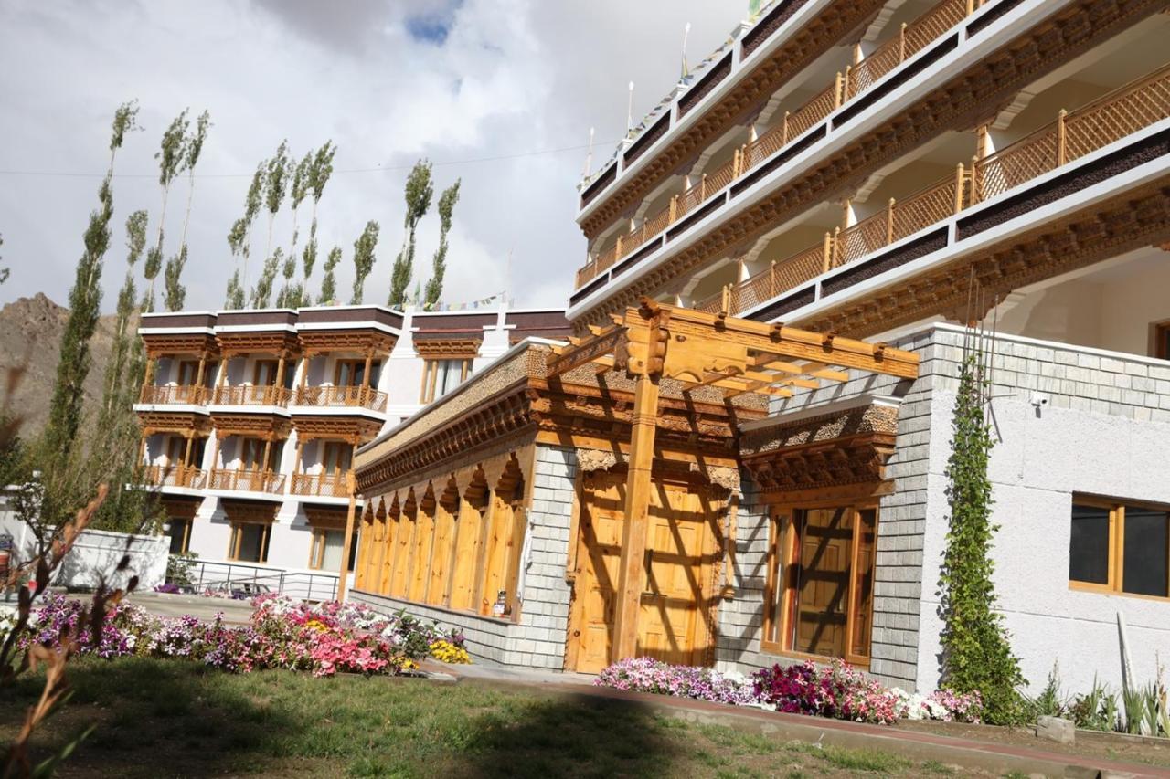 Hotel The Grand Khasdan Leh Exteriör bild